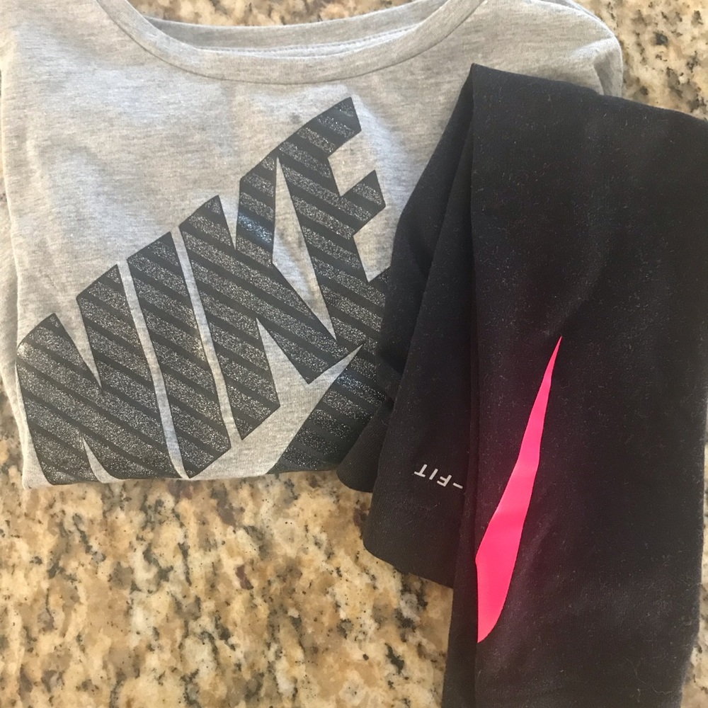 Girls Nike Outfit. NWOT